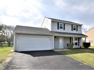 3667 Newport Dr, Island Lake, IL 60042