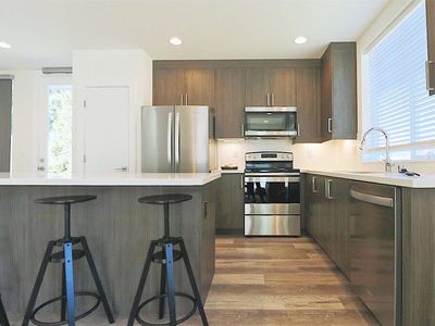 5634 Brooklyn Ave NE, Seattle, WA, 98105