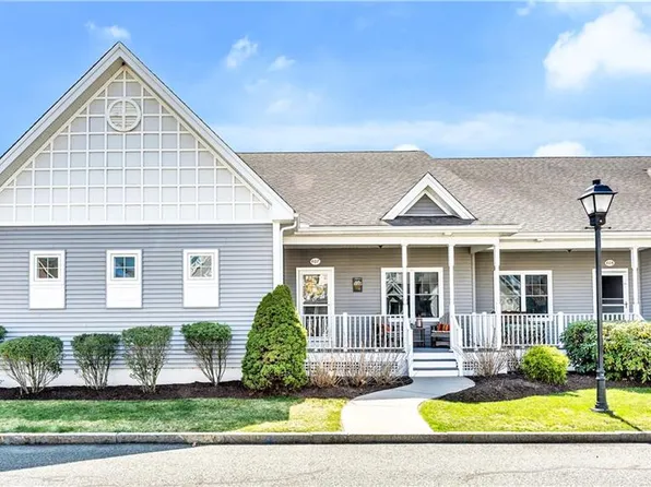 500 Mendon Rd Unit 407, Cumberland, RI 02864