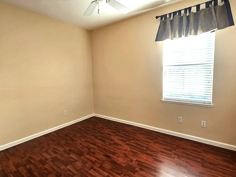 2124 Carrara St — Photo 11