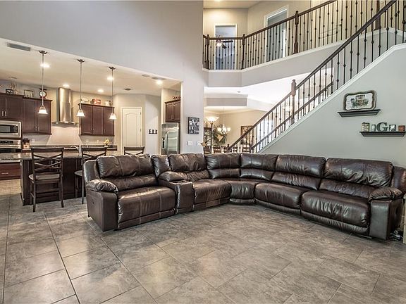 4th image of 6636 Park Strand Dr