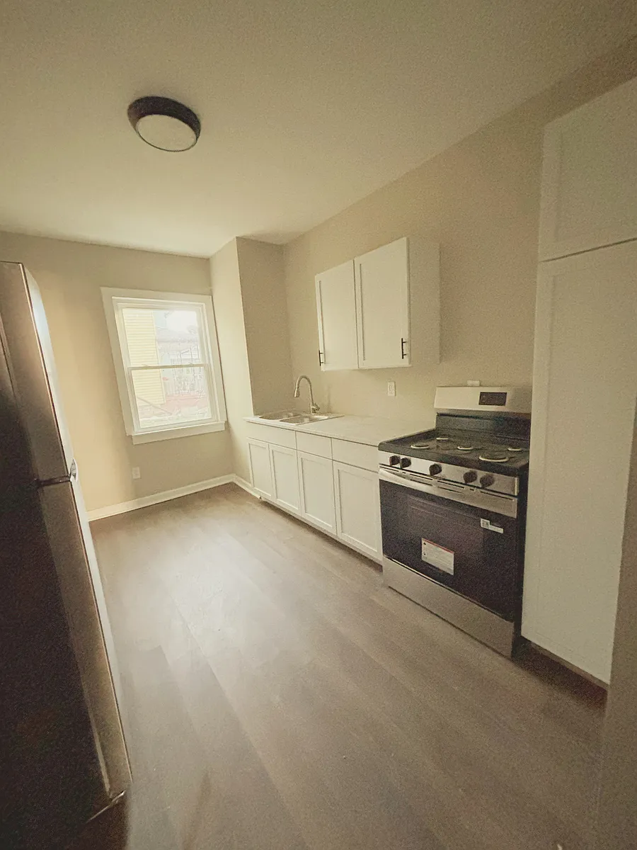 Building Photo - 359 Potomac Ave #359
