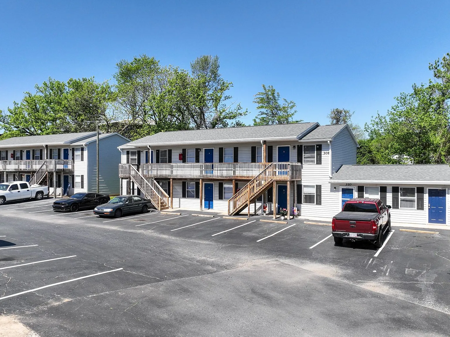 Pelham Place — Photo 1