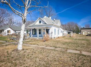 605 P St, Neligh, NE 68756