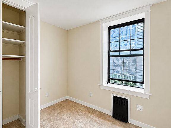 4th image of 11-27 Nameoke St #2B