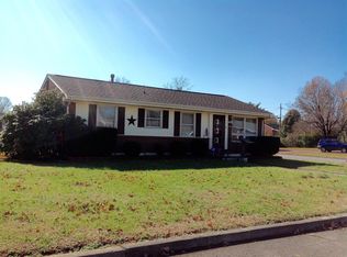 Maplelawn Ave NW, Roanoke, VA 24012
