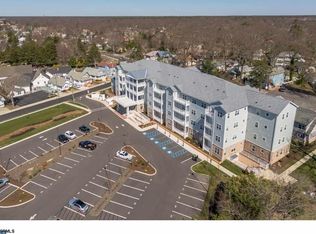 1 Mechanic St #206, Absecon, NJ 08201