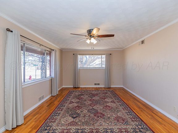2nd image of 300 S Vaughn Ave