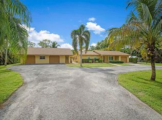 12812 Raymond Dr, Loxahatchee, FL 33470