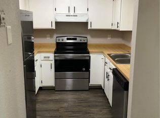 414 Kings Ct APT D, Wright, WY 82732