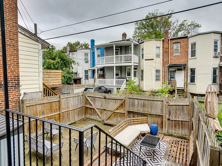 Keefer Pl NW — Photo 32
