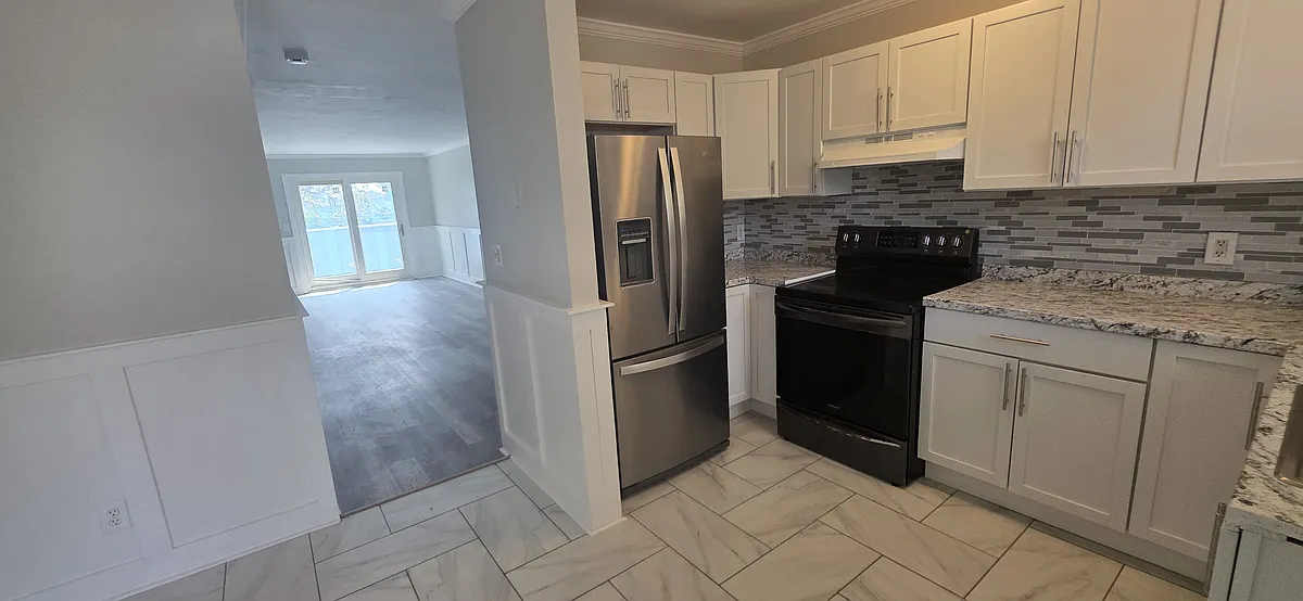 Photo 2 of 18 - 769 Sylvan Ave #13 - Bridgeport, CT Building Photo - 769 Sylvan Ave #13