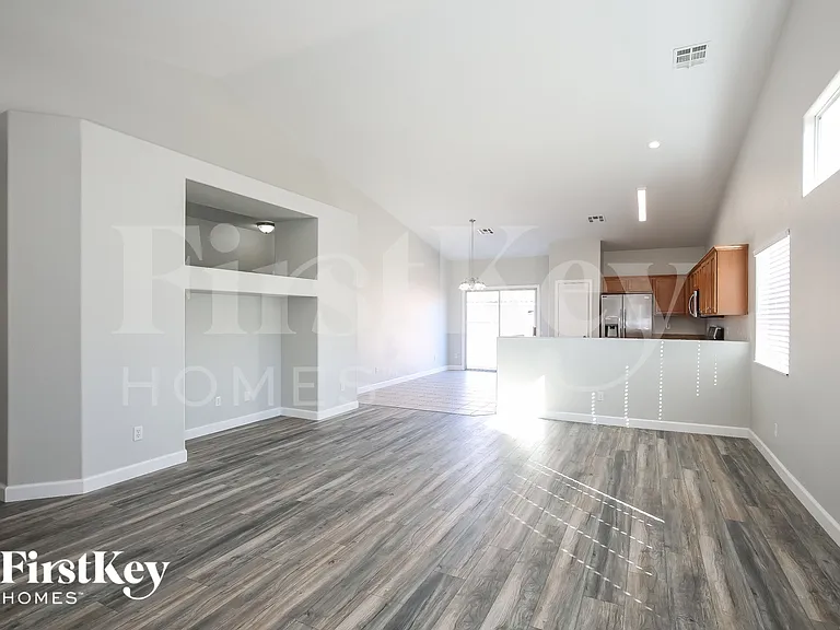 6138 Sydney Bay Ct — Photo 3