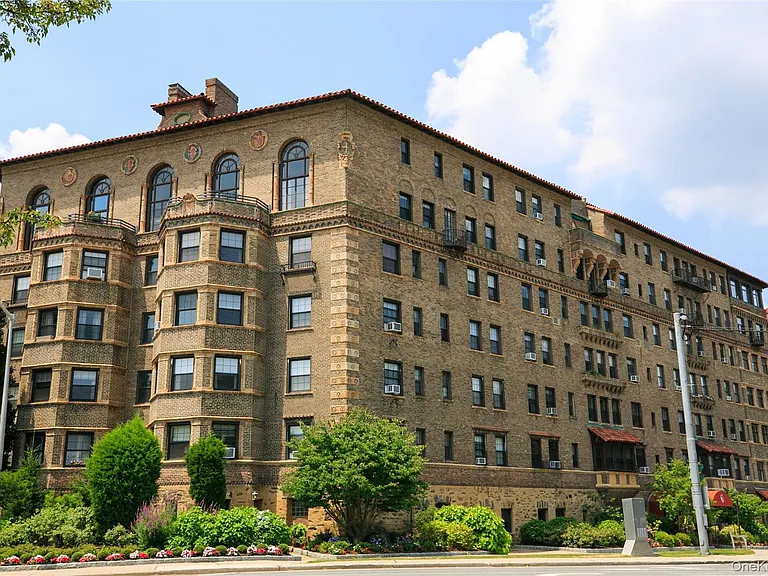 14 N Chatsworth Ave #2B — Photo 1