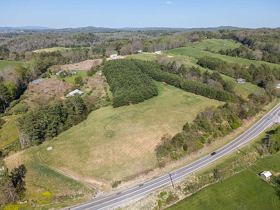 3rd image of 4511 Webbs Mill Rd N