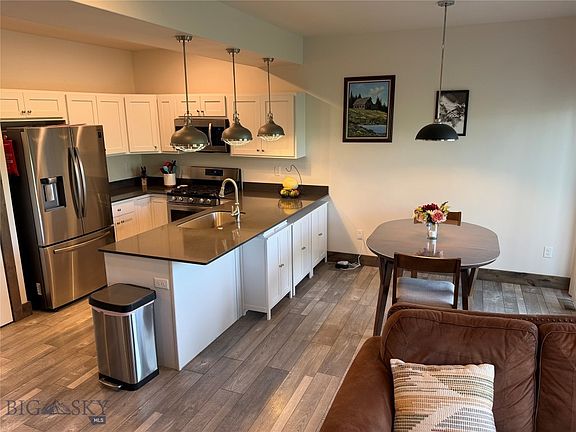 5th image of 1150 Baxter Creek Way Unit B