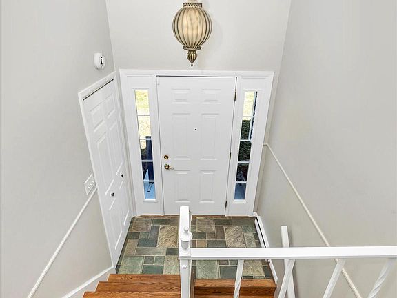 4th image of 20731 Emerald Dr