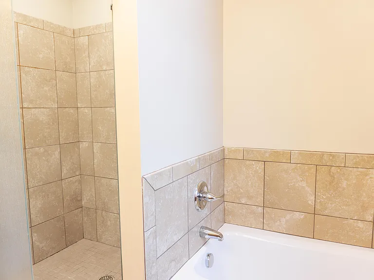 2976 Clover Ridge Dr — Photo 23