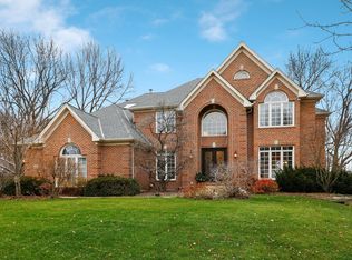 502 Oxmoor Ct, Saint Charles, IL