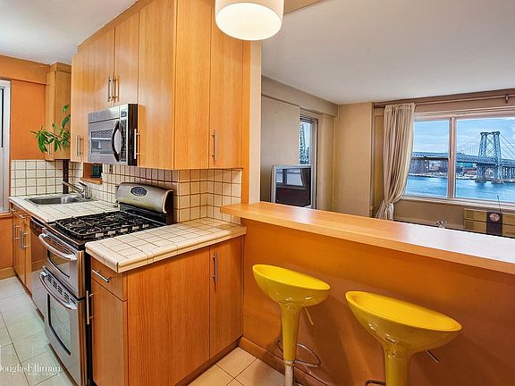 4th image of 455 Franklin D Roosevelt Dr Unit C1306