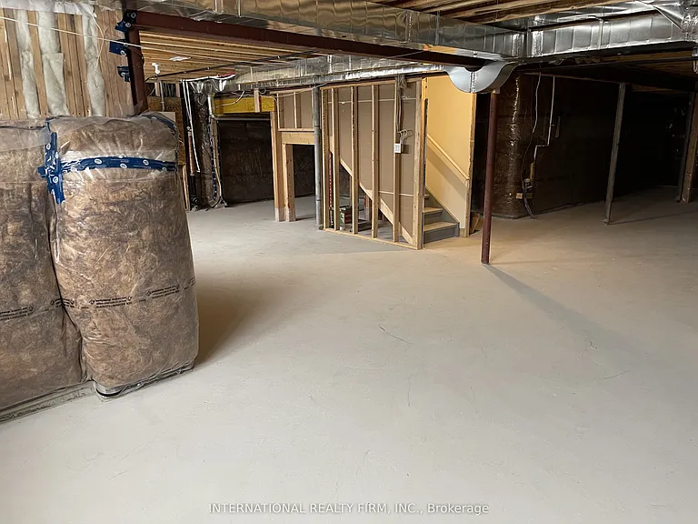 103 Nottingham Rd — Photo 40