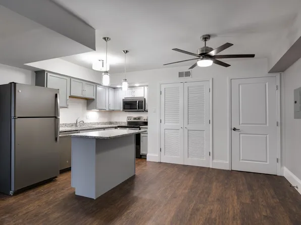 631 Broadmoor, 631 Broadmoor Dr APT A, Chesterfield, MO 63017