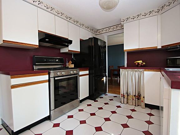 3rd image of 23 Parker Hill Ave