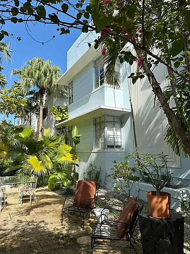 825 Jefferson Ave #4 Photo 1