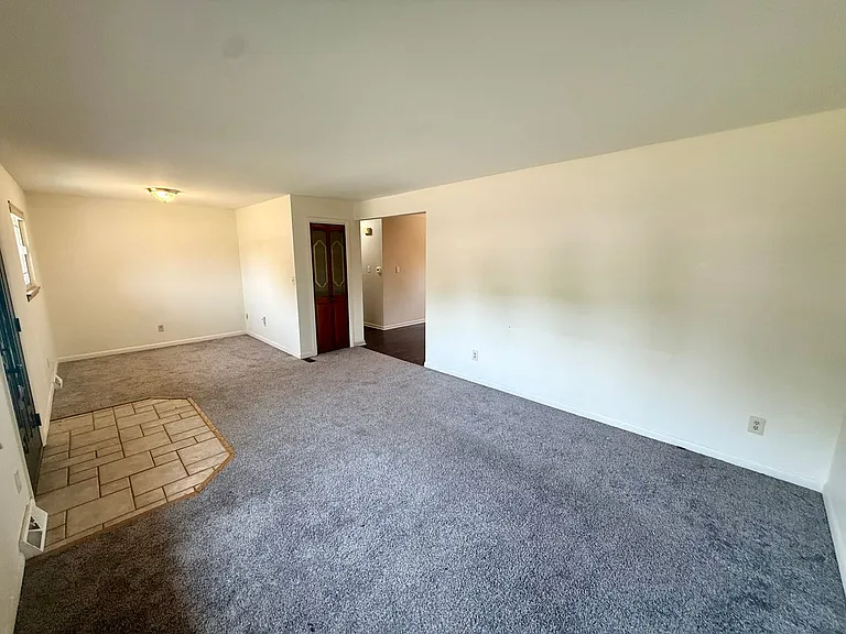 3126 W 5th St — Photo 6