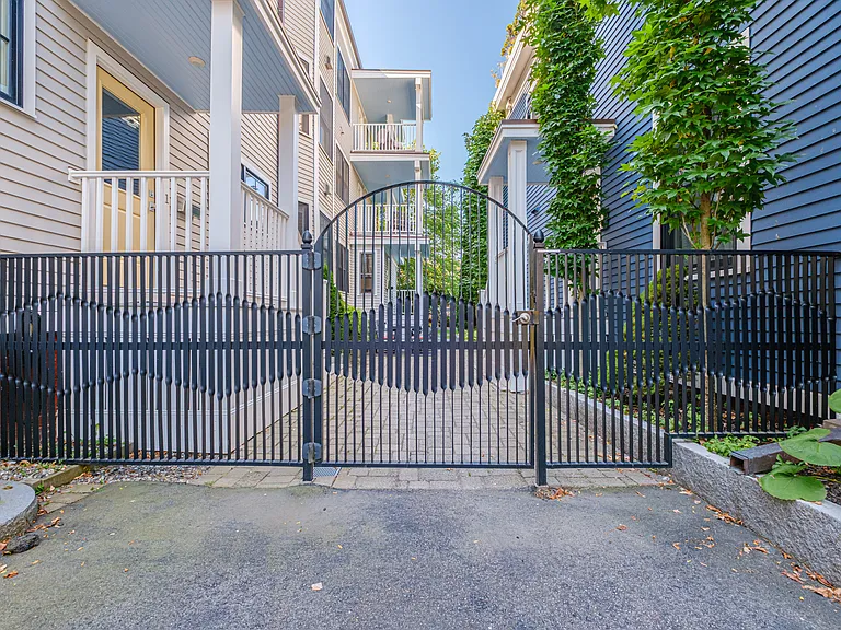 50 Wilmot St #2 — Photo 28
