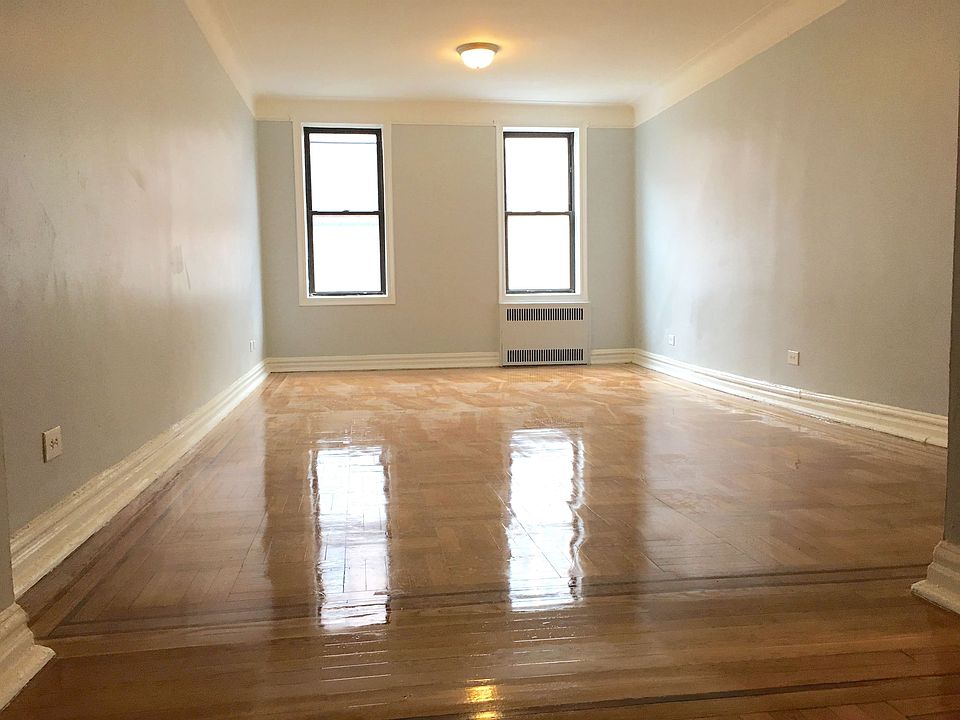 1st image of 220 E 18th St APT 4H