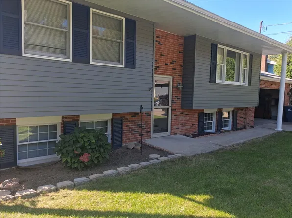 3918 Winchester Rd, Erie, PA 16506
