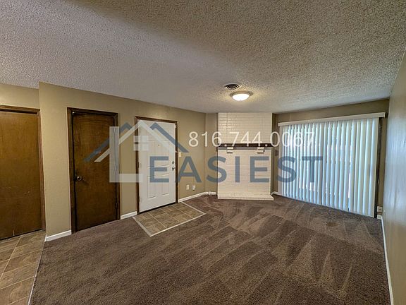 4th image of 719 NE Barnes Dr APT C