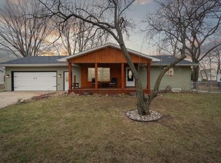 739 Gasper St, Chesaning, MI 48616