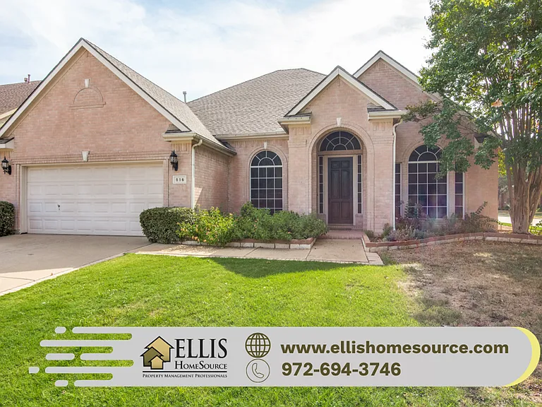 516 Cromwell Ct — Photo 1