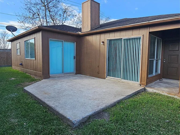 8151 Misty Ridge Ln — Photo 3