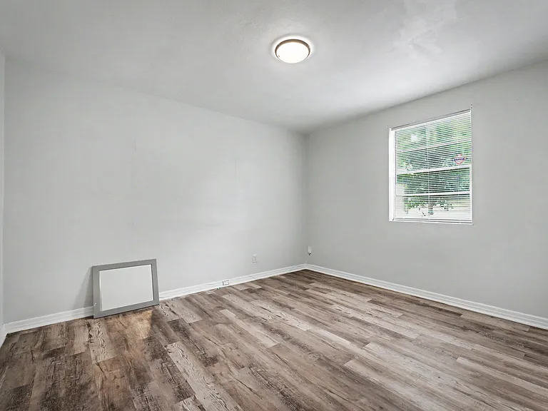 3516 Penton St — Photo 11