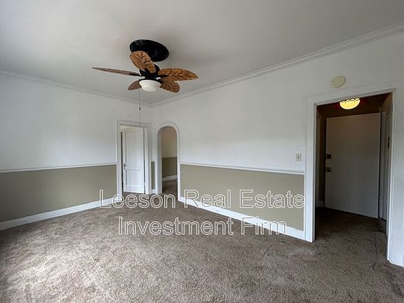 2nd image of 320 E College St #A