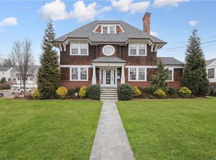 85 Stonelea Pl, New Rochelle, NY 10801