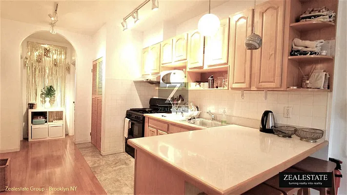 Rented by ZealEstate Group Inc | media 45