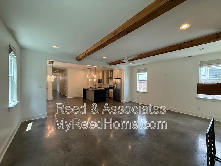 1080 Blythe St — Photo 7