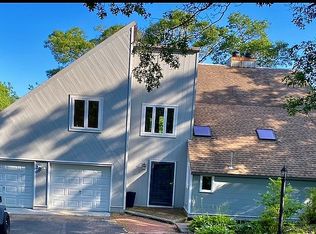 8 Cheryl Ln, Pocasset, MA 02559