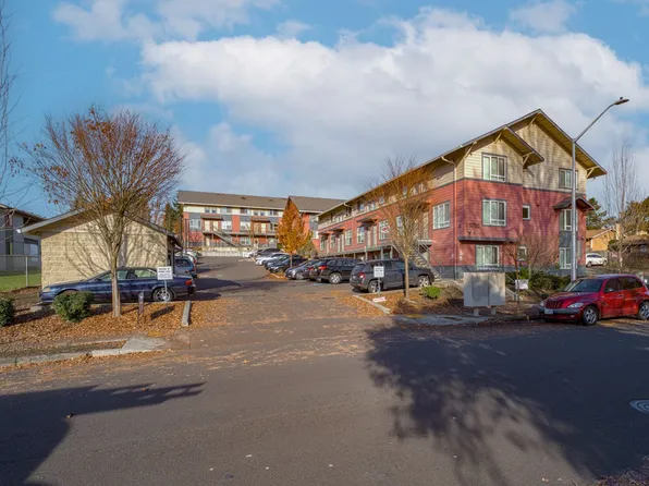 3 Bedroom 1.5 bath townhome!, 5750 NE 34th St APT 7, Vancouver, WA 98661