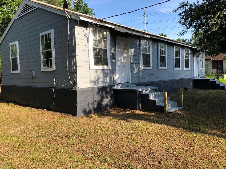 1st image of 3617 Charles St