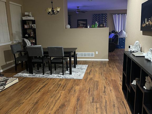 Living room/ Dining room