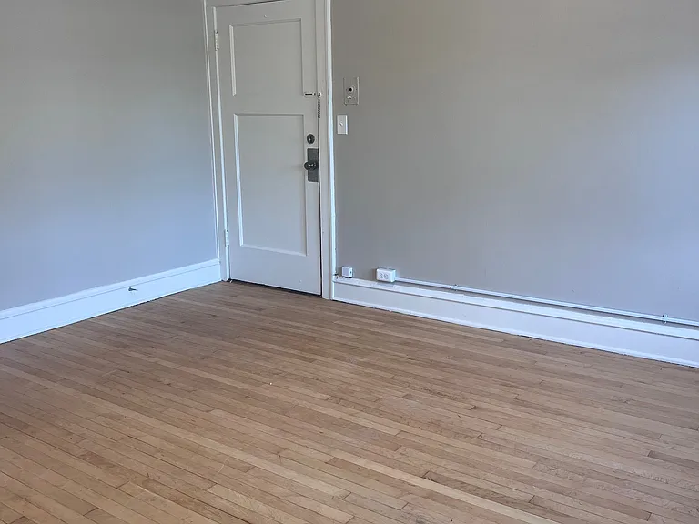 3528 N Oakland Ave #4 — Photo 6