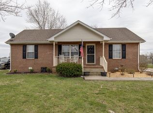 1252 Hillside Dr, Springfield, TN 37172