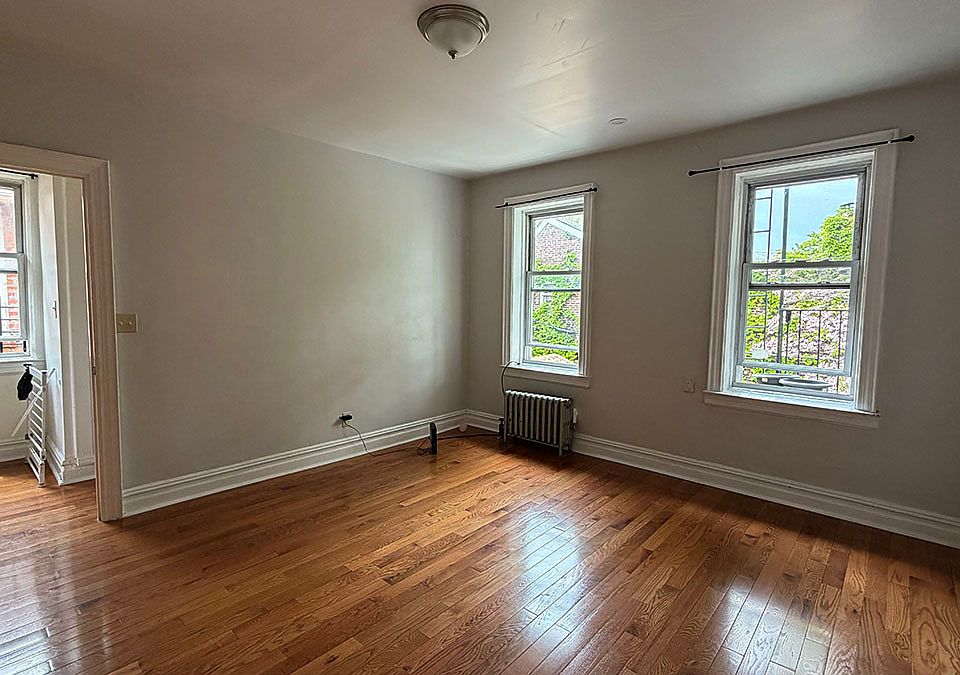 1st image of 880 E 45th St #Penthouse