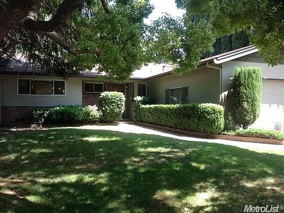 2nd image of 2704 Dorine Way