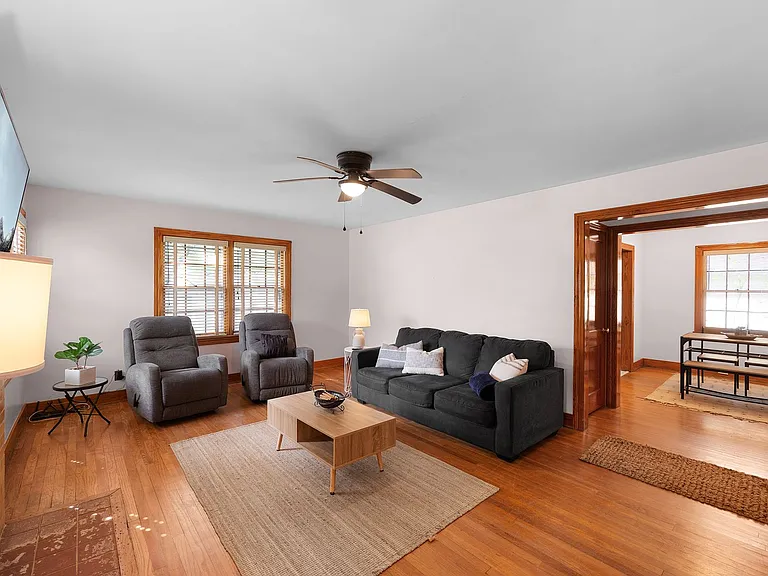 47 Brentwood Dr — Photo 4